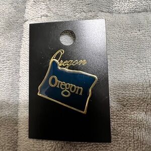 Oregon State Blue and Gold Souvenir Pin